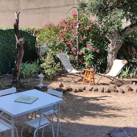 2 Pieces Proche Avec Jardin A Saint Aygulf - Fr-1-226a-103 * Fréjus