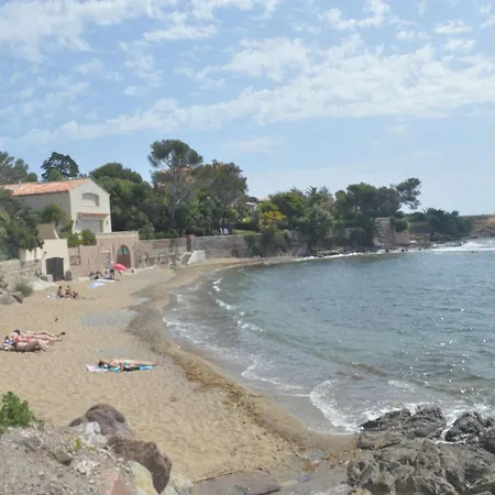 2 Pieces Proche Avec Jardin A Saint Aygulf - Fr-1-226a-103 * Fréjus